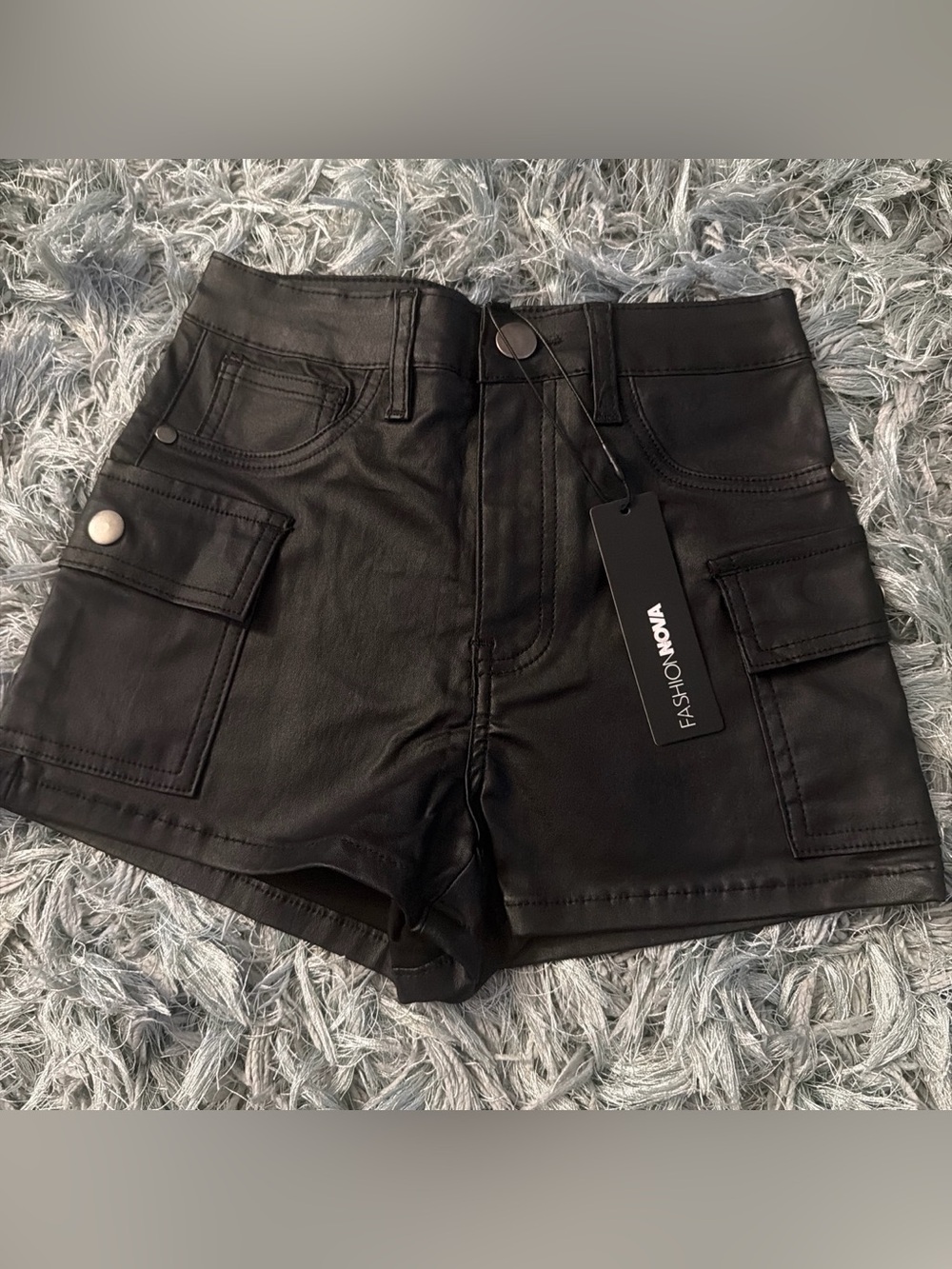 Fashion nova black cargo shorts